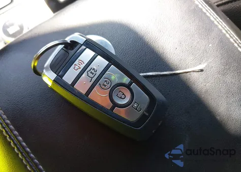 2020 Ford Explorer Xlt from USA, damaged, VIN 1FMSK8DH9LGC98654